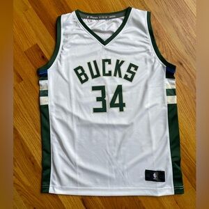 Boys XL Giannis Antetokounmpo Jersey